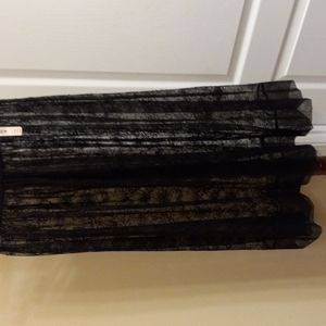 I am selling my never worn Victoria Secret skirt.